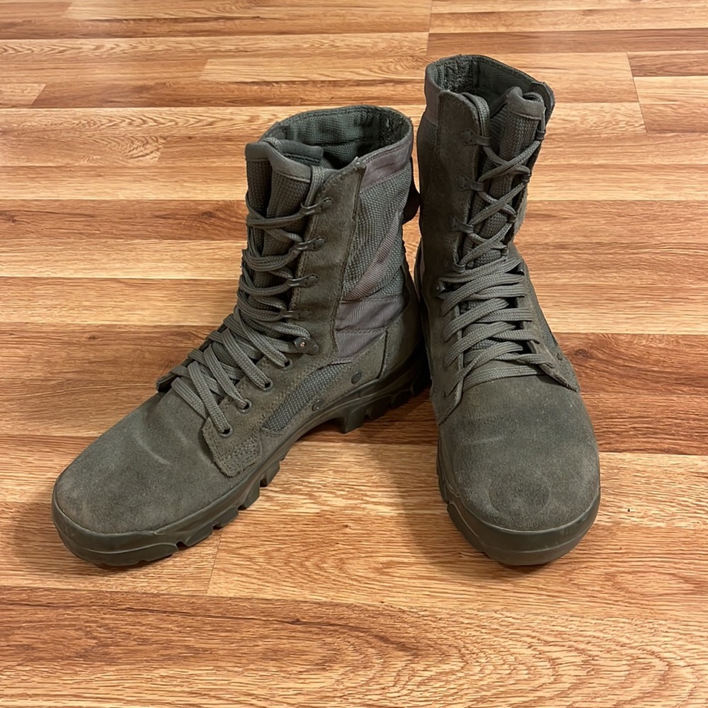 Garmont T8 Bifida Hiking Rucking Boots